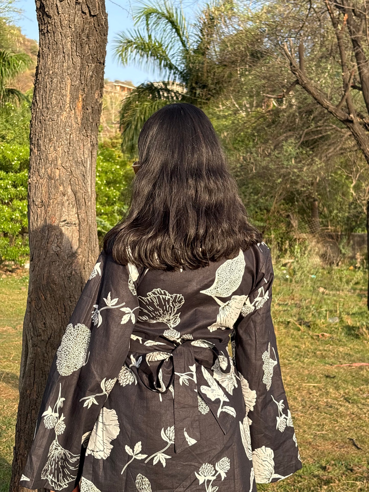 TARA - BLACK BELL SLEEVE KURTI