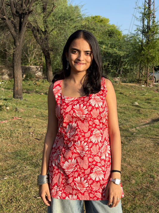 GAURI - SHORT BACKLESS KURTI