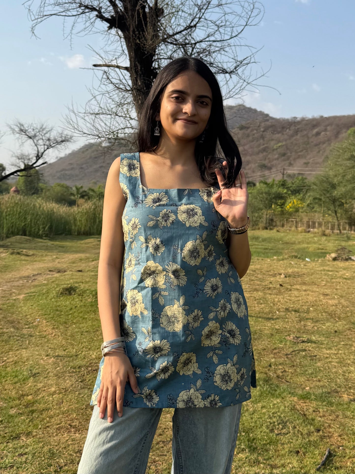 MAYA - BACKLESS COTTON KURTI