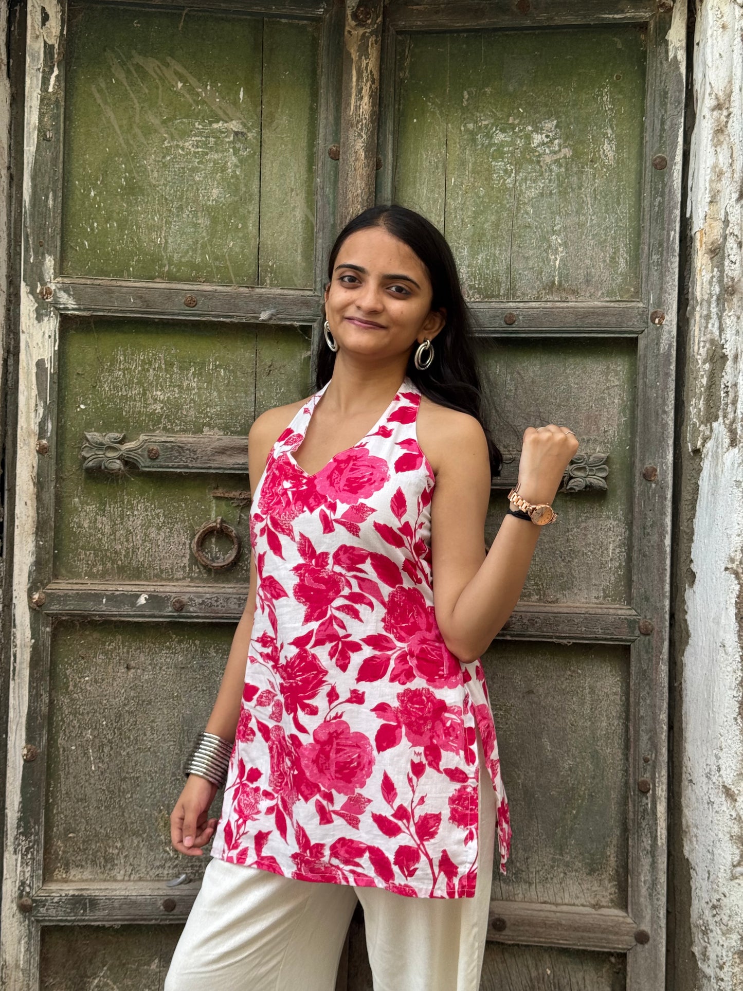 INAYA - HALTER NECK BACKLESS KURTI